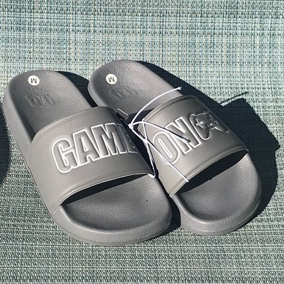 NWT Gray Game On Slip On Shoes - Picture 1 of 3